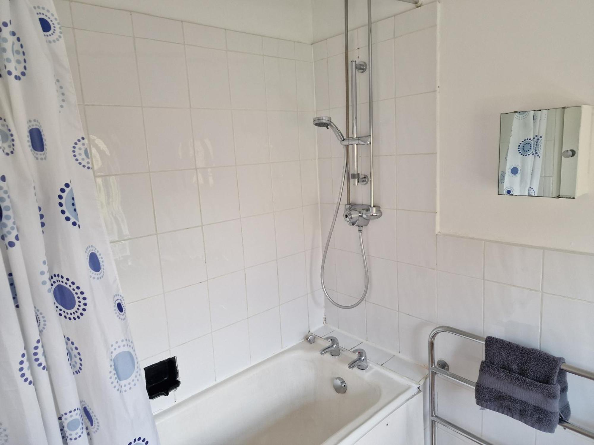 Millmead Apartment In Central Guildford With Parking Exterior foto