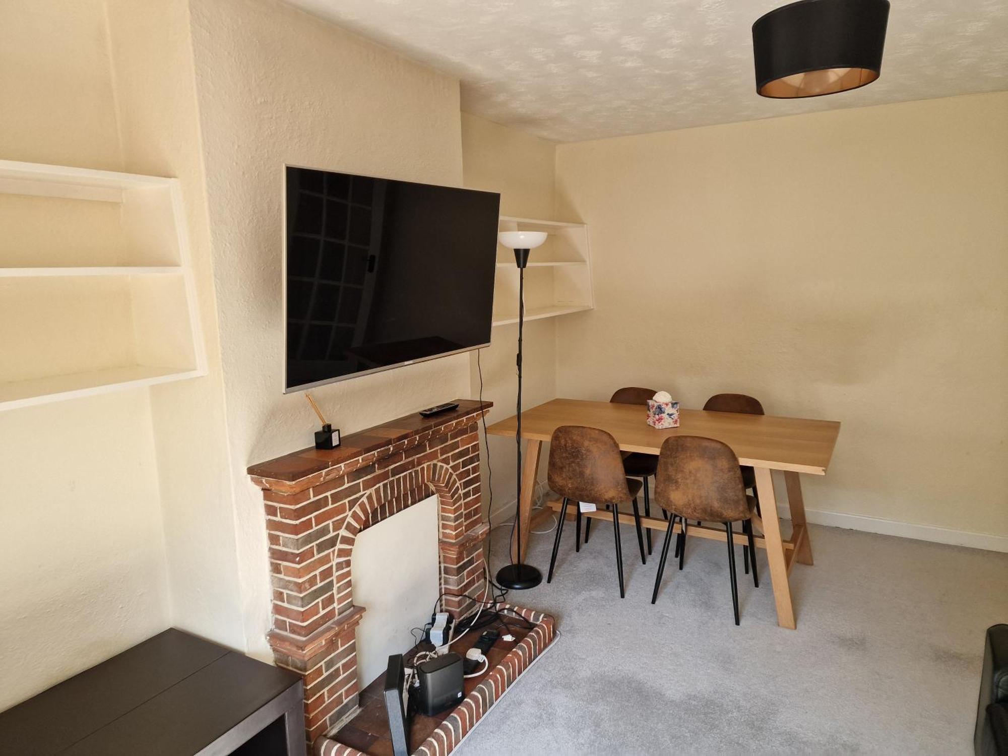 Millmead Apartment In Central Guildford With Parking Exterior foto